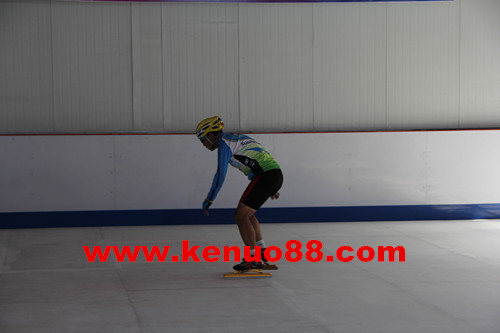 超高分子量聚乙烯滑冰板